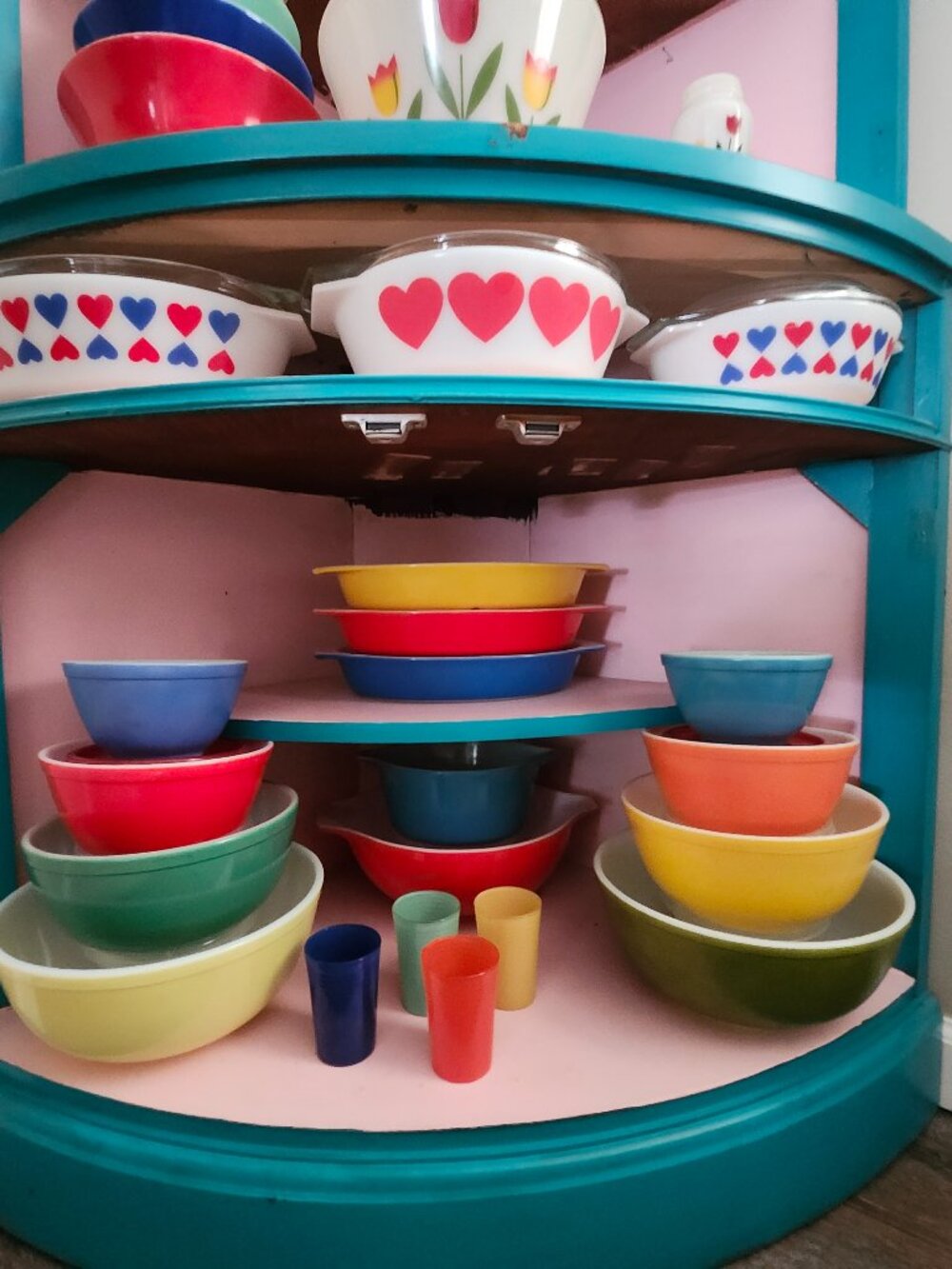 Pyrex reverse primary mixing bowl set